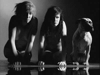 Tijdloze artistieke boudoirfotografie - Luxe en sensualiteit gevangen in een zorgvuldig gecomponeerd beeld